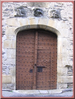 La porte de l'église